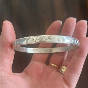 Vintage Elegant Etched Silver Bangle Bracelet